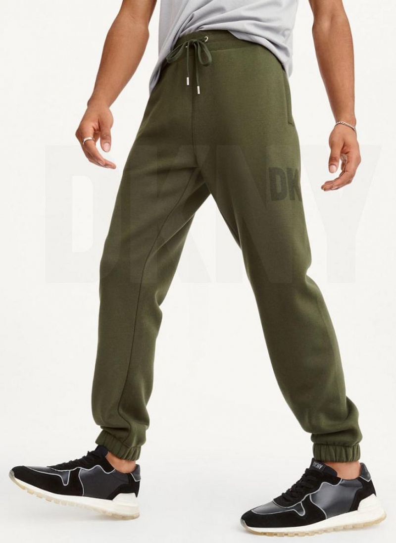 DKNY Shadow Logo Men\'s Joggers Olive | Ireland_D0909